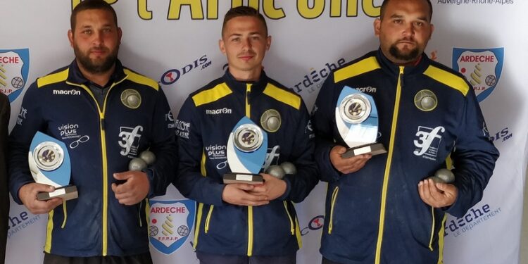 Pétanque : Brandon Blanc à la tête des novices !