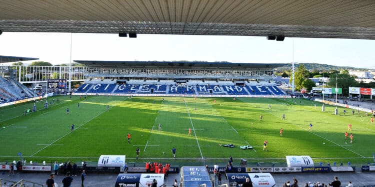 Rugby : Le stade Armandie prend le soleil