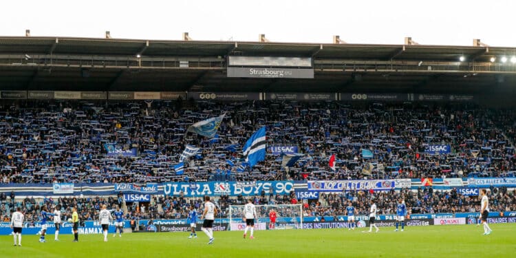 Football : La Meinau, le stade qui voit vert