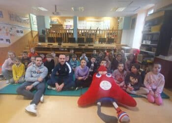 Jonathan Hivernat sensibilise les élèves au handicap