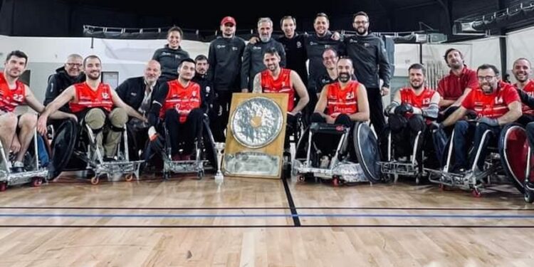 Rugby-fauteuil : Toulouse et Jonathan Hivernat restent au sommet