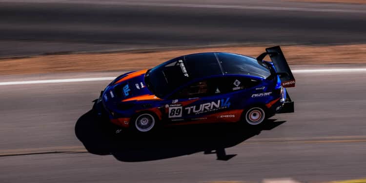 La course de côte fait le show en Anjou