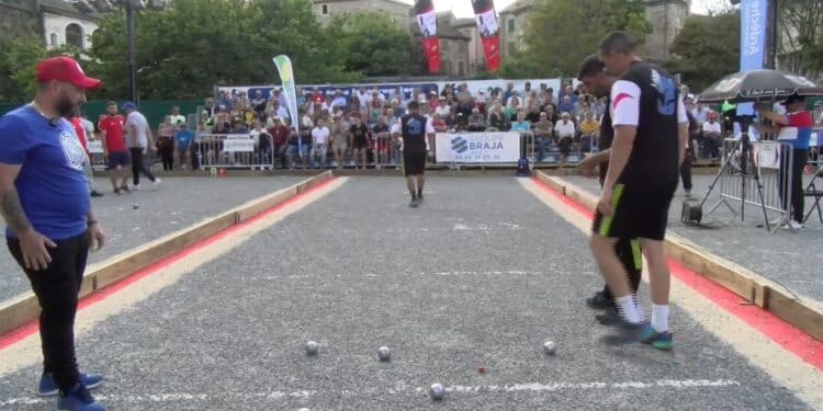 Pétanque : Immense surprise aux Vans !