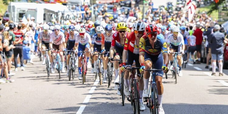 Tour de France : la Grande Boucle investie par JULES