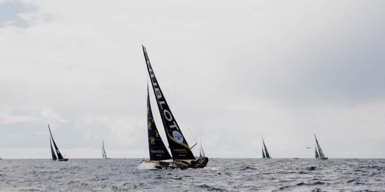 Voile : Deux hommes en tête de la New York Vendée