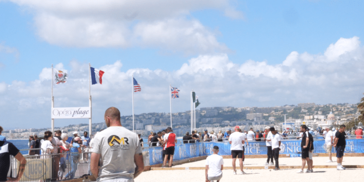 Pétanque : Premières boules sous le soleil de Nice