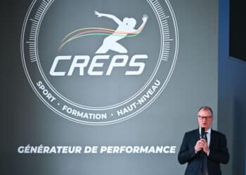 Paris 2024 : Le CREPS Île-de-France s’embrase pour la Flamme Olympique