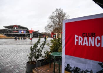 Lors du week-end d’ouverture du Club France de Paris 2024, Sissy Mua, l’une des figures du fitness, animera la plus grande séance de sport à ciel ouvert.