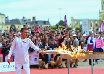 Paris 2024 : La Flamme Olympique transforme les Hauts-de-Seine