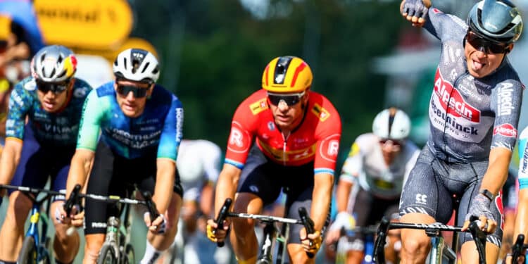 Tour de France 2024 : Jasper Philipsen, empereur de Nîmes