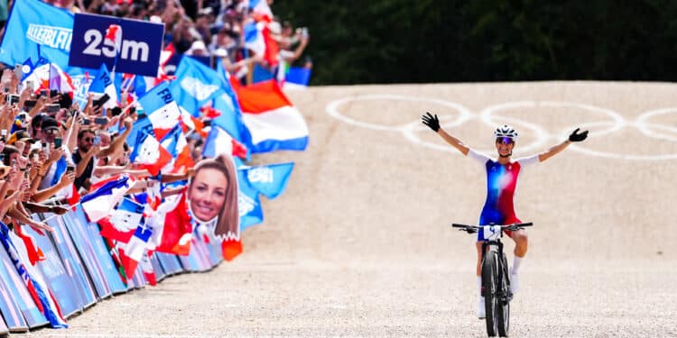 Paris 2024 : La reine Pauline Ferrand-Prévot tient sa couronne
