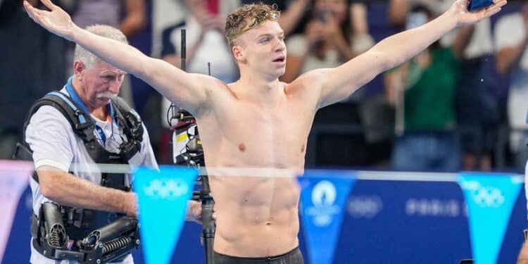 Léon Marchand : « Je suis trop fier de tout ça »
