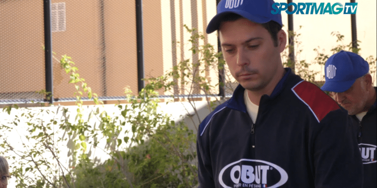 Pétanque : Frédéric Cazes, collectionneur de maillots bleu-blanc-rouge