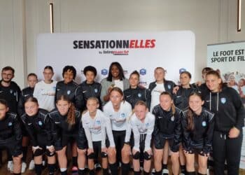Football : Laure Boulleau et Madeleine Malonga auprès des jeunes à Clairefontaine