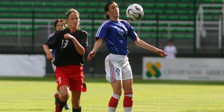 Bourges rebaptise un stade en hommage à Marinette Pichon