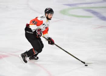 Hockey : Nice change de gouvernail pour garder le cap