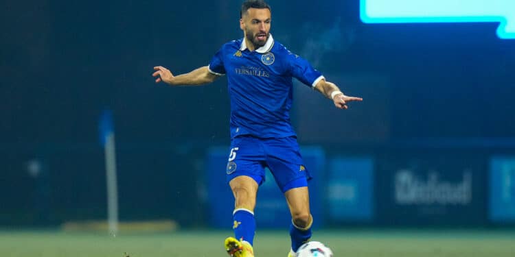 Football : le FC Versailles se délocalise… à Chambly !