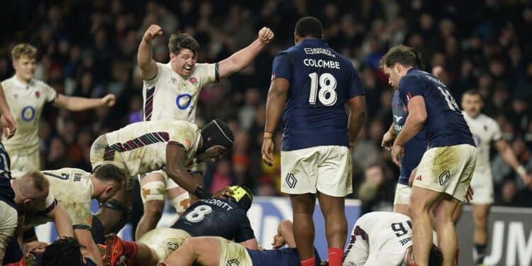 Rugby : Crucifiés, les Bleus vaincus par l’Angleterre