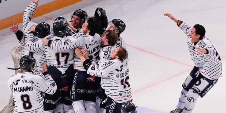 Hockey sur glace : au sommet, c’est Angers !