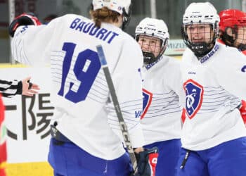 Hockey sur glace : La France bat la Chine et garde espoir