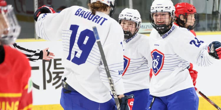 Hockey sur glace : La France bat la Chine et garde espoir