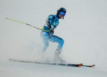 Para ski adapté : la montagne française au service de l’inclusion