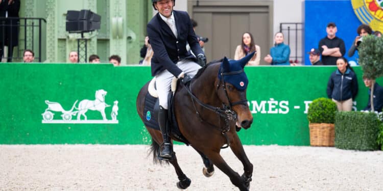 Équitation : Simon Delestre triomphe au Grand Prix du Saut Hermès