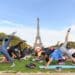 Paris : le yoga en plein air s’invite à Bercy Village