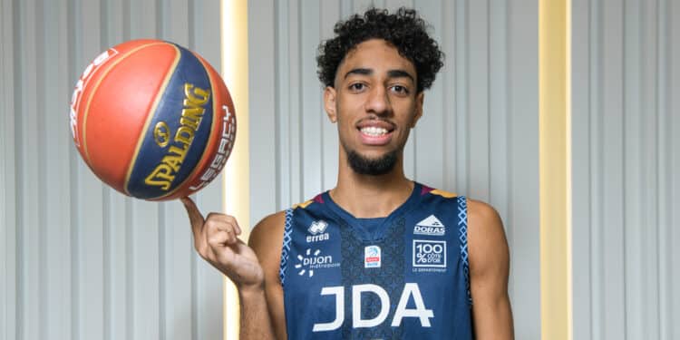 Basketball : Ilias Kamardine, le rêve américain