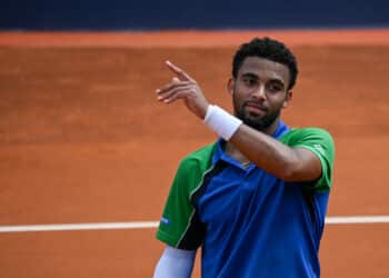 Tennis : fin de la belle aventure barcelonaise pour Arthur Fils