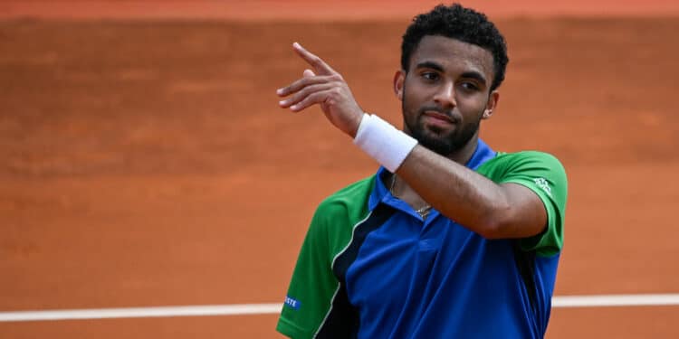Tennis : fin de la belle aventure barcelonaise pour Arthur Fils