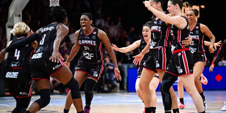 Basket : les Flammes Carolos embrasent Bercy !