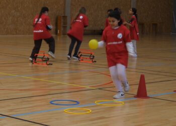 SOP 2025 : à la découverte du handball au CREPS Île-de-France