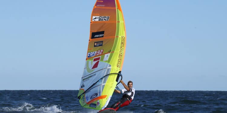 Voile : encore un titre mondial pour Antoine Albeau !