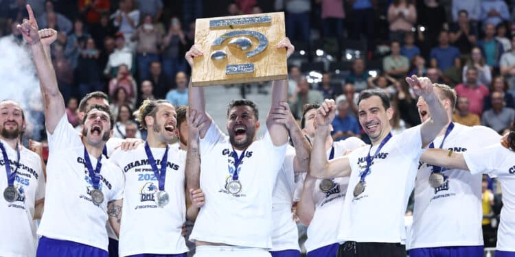 Handball : Dijon champion de Proligue, place aux play-offs !