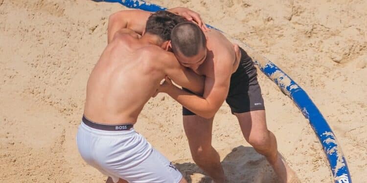 Lutte : le beach wrestling a fait le show à Lacanau