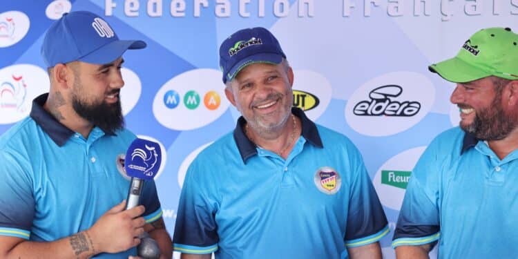 Pétanque : Lacroix rescapé file en finale, pour la légende !  