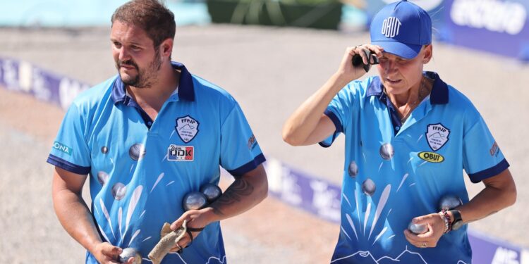 Pétanque : des quarts explosifs en doublette mixte