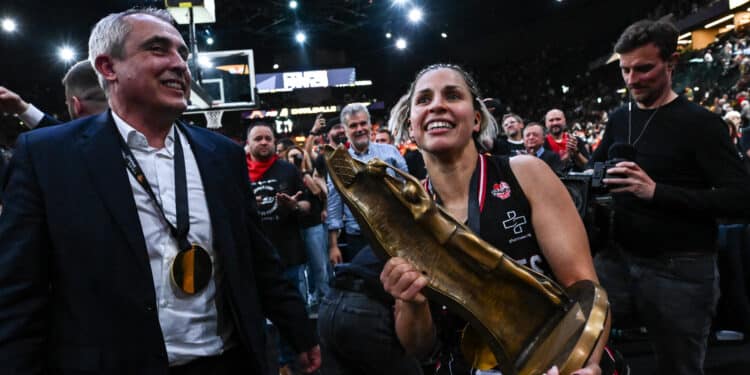 Amel Bouderra : « C’est un scénario hollywoodien ! »