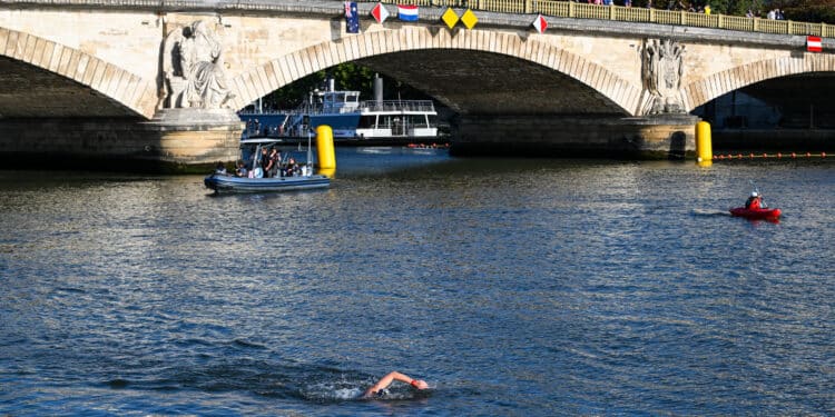 Natation : en juillet, Paris rime avec baignade dans la Seine