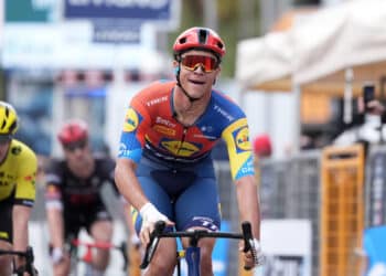 Critérium du Dauphiné : Jonathan Milan en mode TGV