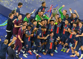 Football : PSG, à jamais la première
