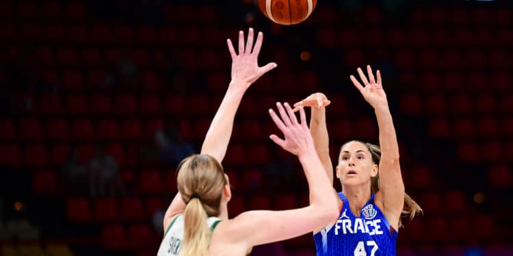 Basket : des Bleues surpuissantes lancées vers le dernier carré