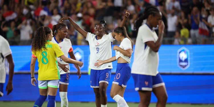 Football : En route vers l’Euro, les Bleues retournent le Brésil !