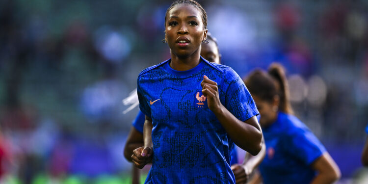 Football : Grace Geyoro, la fierté d’Orléans célèbre sa 100ᵉ sélection en Bleu