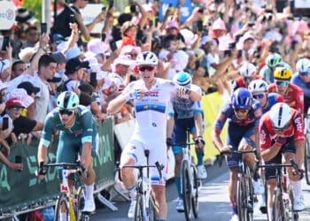 Tour de France 2025 : Châteauroux a donné le ton, vers un record de vitesse ?