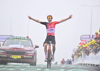 Tour de France 2025 : Arensman frustre (encore) Pogacar !