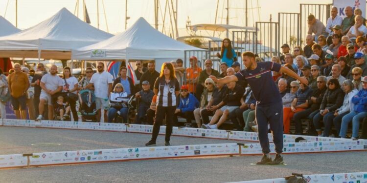 Pétanque : Bonetto sur un fil, fini pour Molinas et Helfrick en tête-à-tête !