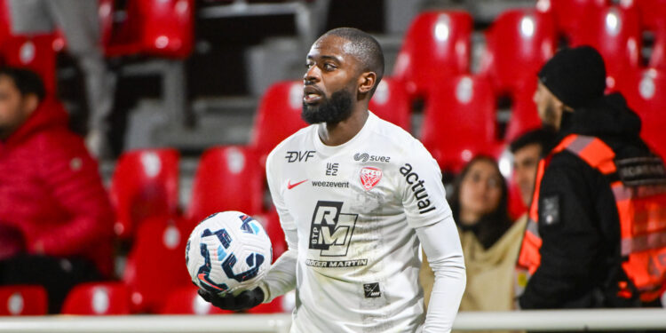 Football : National ce soir, Ligue 2 demain, le foot français reprend ses droits