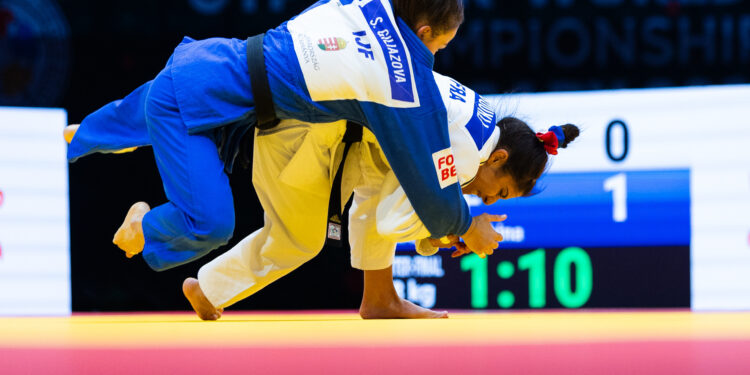 « LOUVES », le documentaire qui plonge au cœur du judo féminin tricolore